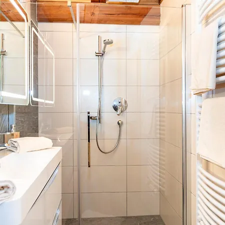 Langrieshof راوريس